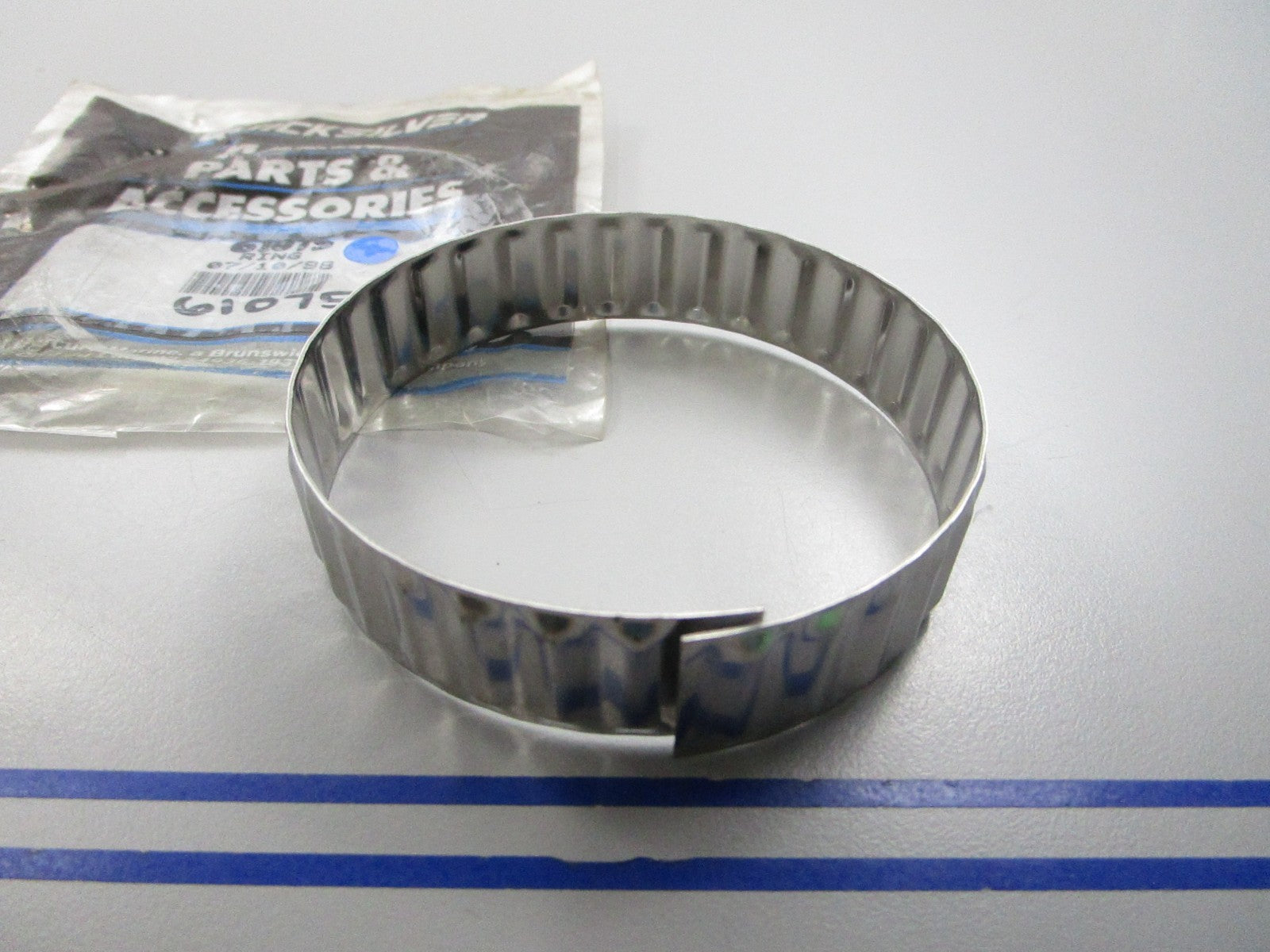 NEW OEM 61075 Mercury Quicksilver Ring 0810