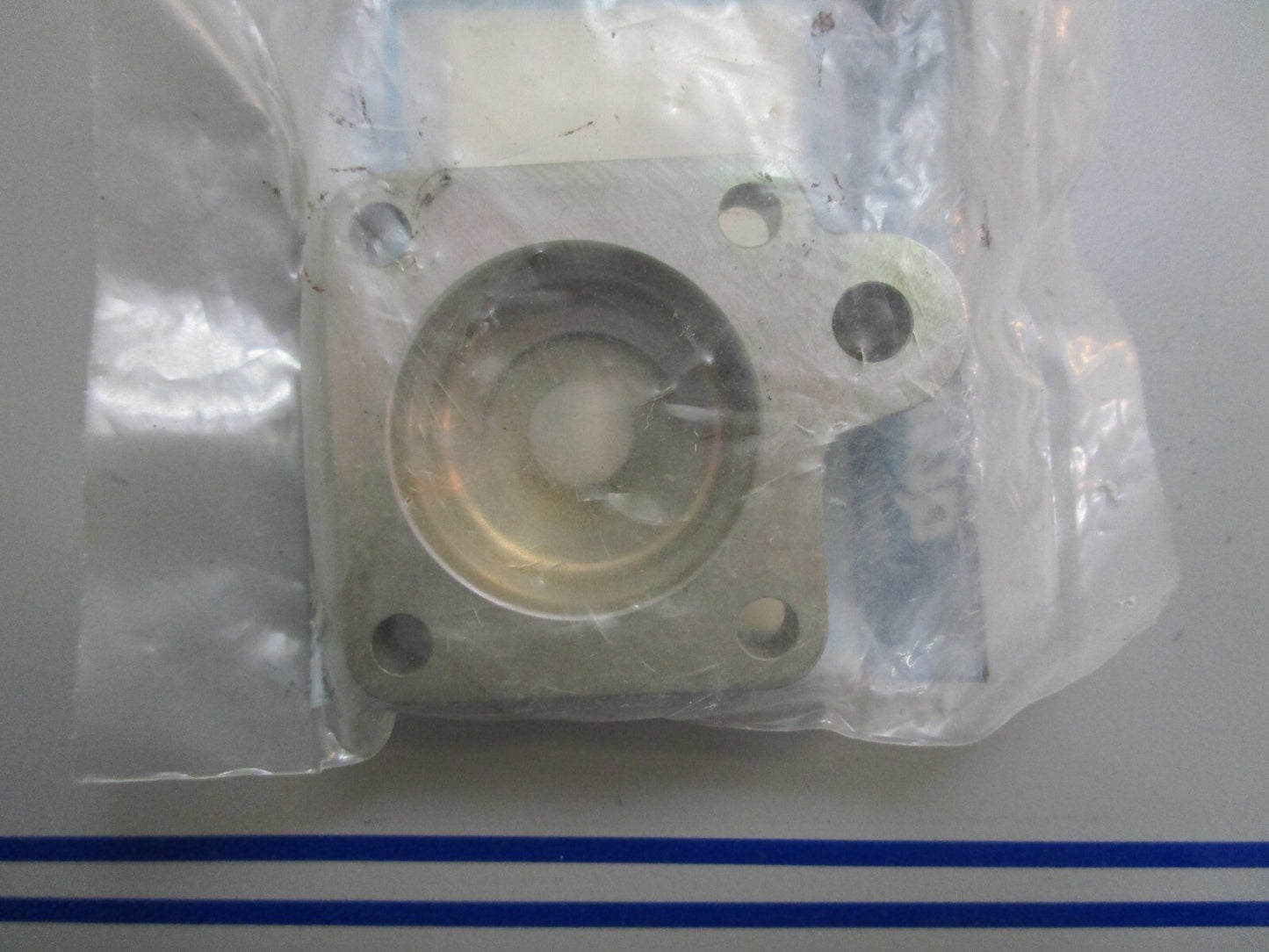 *NEW OEM* 0820 Mercury Quicksilver Cover Tracker 804535