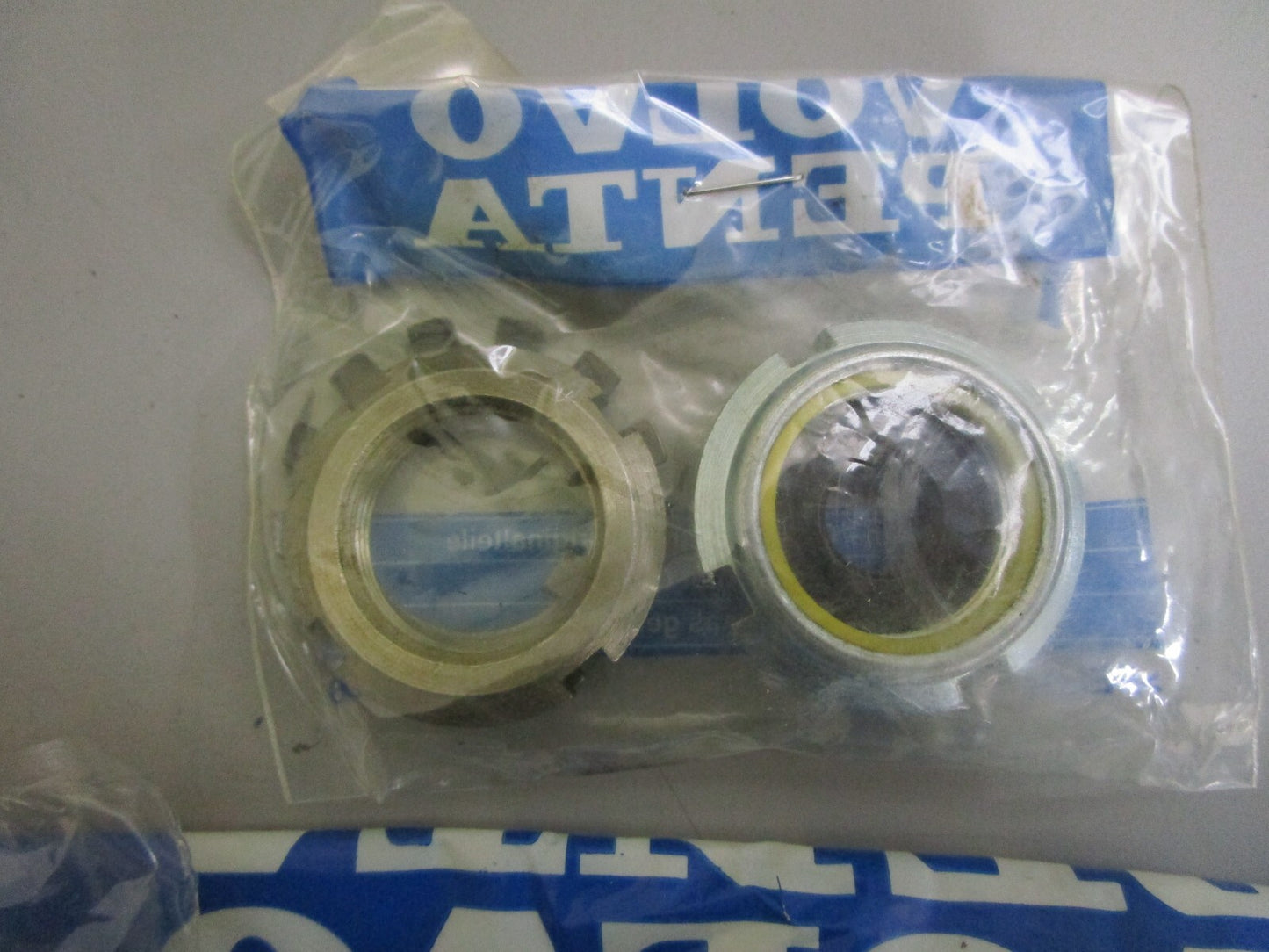 *NEW OEM* 0820 Volvo Penta Gasket Kit 876267