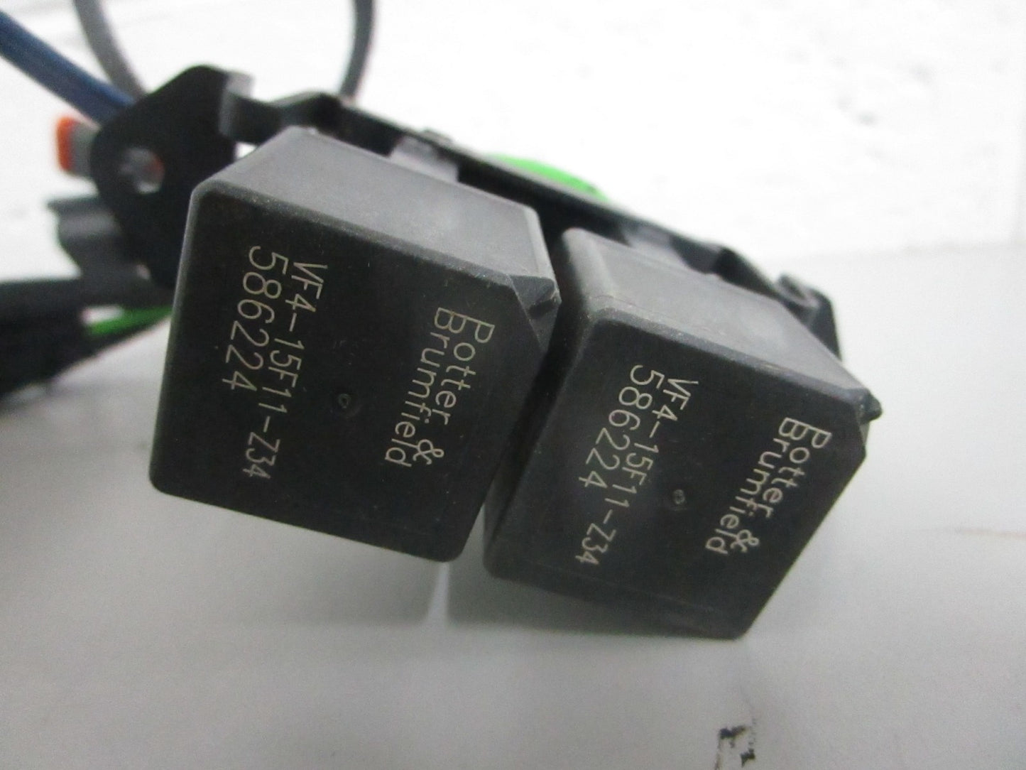 *NEW OEM* 0820 OMC Johnson Evinrude Relay & Cable Ay 586228 0586228