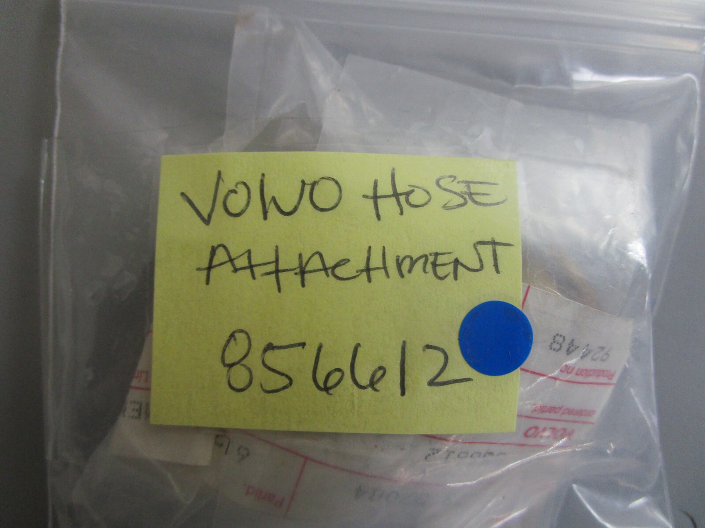 *NEW OEM* 0810 Volvo Penta Hose Attachment 856612