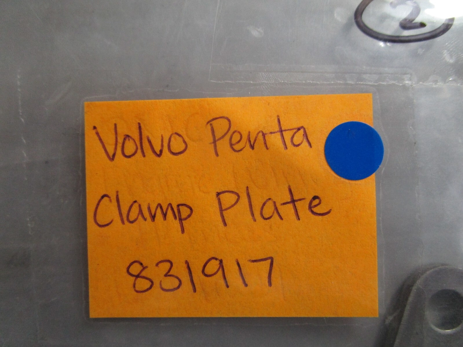 *NEW OEM* 0810 Volvo Penta Clamp Plate 831917