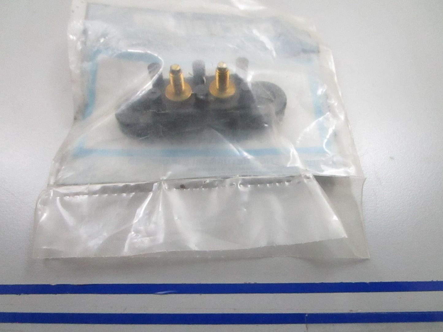 *NEW OEM* 0810 Mercury Quicksilver Terminal Block 86-19437 2