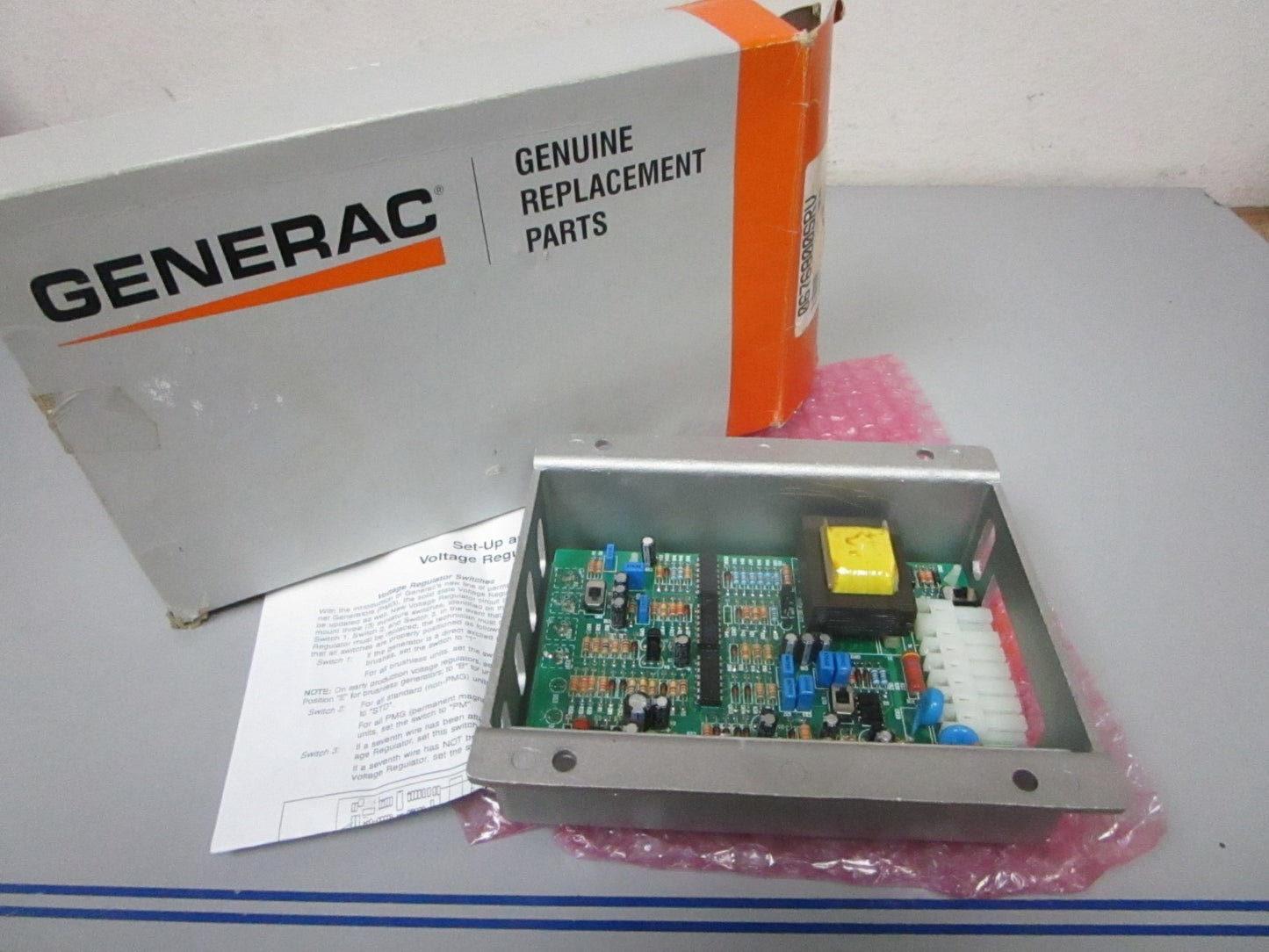 *NEW OEM* 0720 Generac Voltage Regulator 0676800SRV