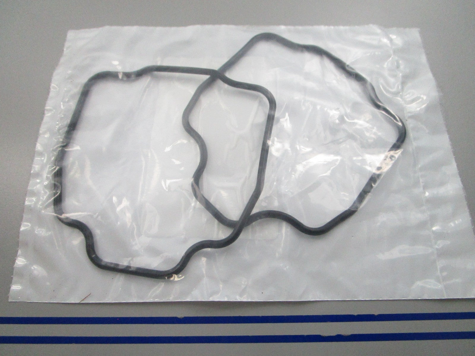 NEW OEM Volvo Penta Sealing Kit 3587651 0810