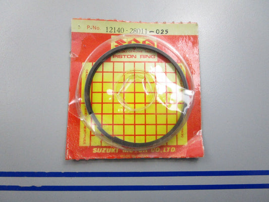 NEW OEM 12140-28011-025 Suzuki Piston Ring Set 0810