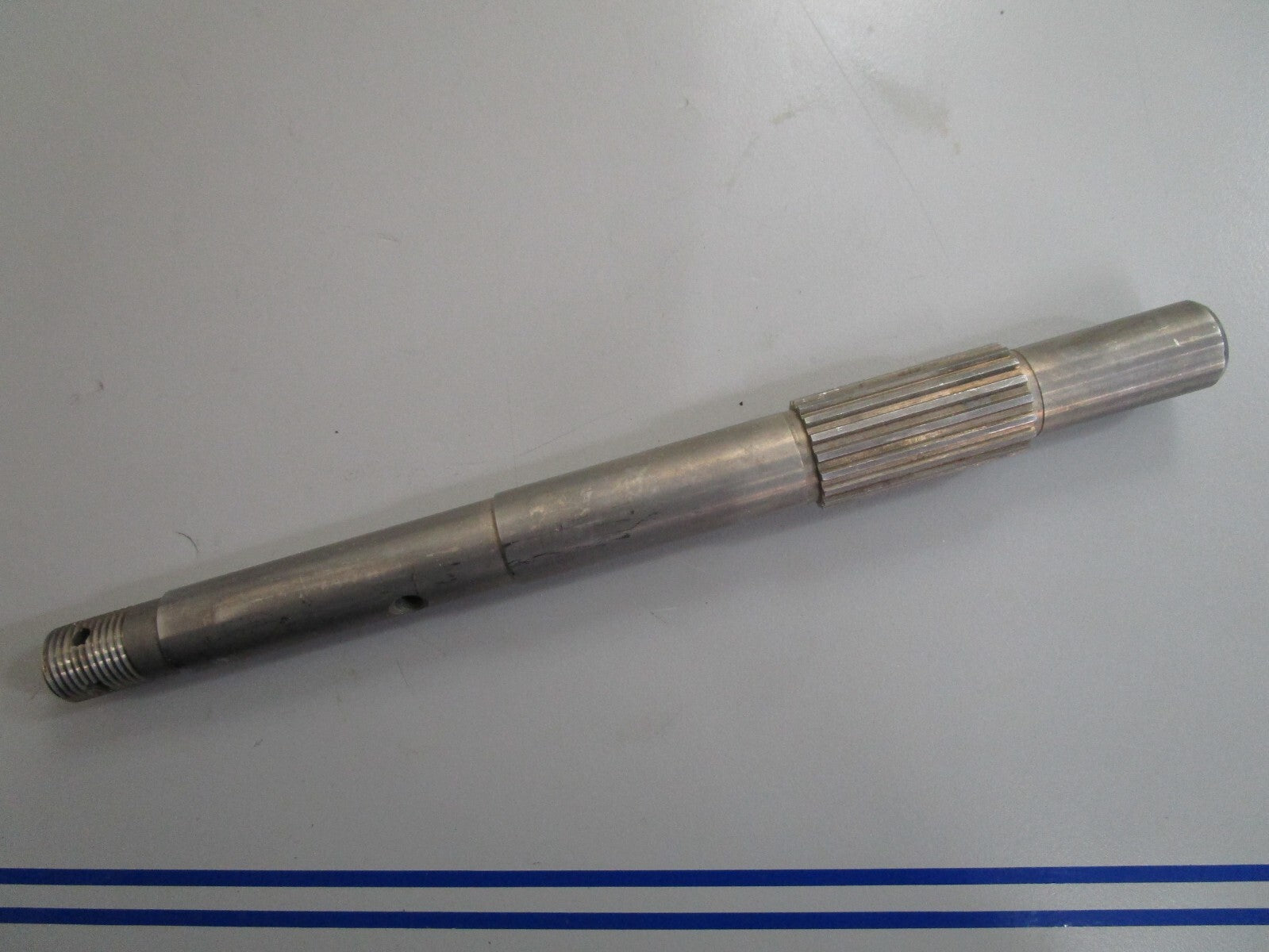 *NEW OEM* 0810 OMC Johnson Evinrude Propeller Shaft 304265 0304265