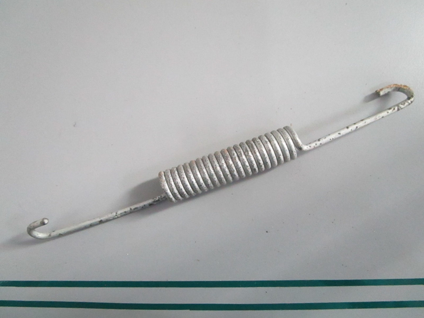 NEW OEM 46524028218 4028218 BMW Spring 0820