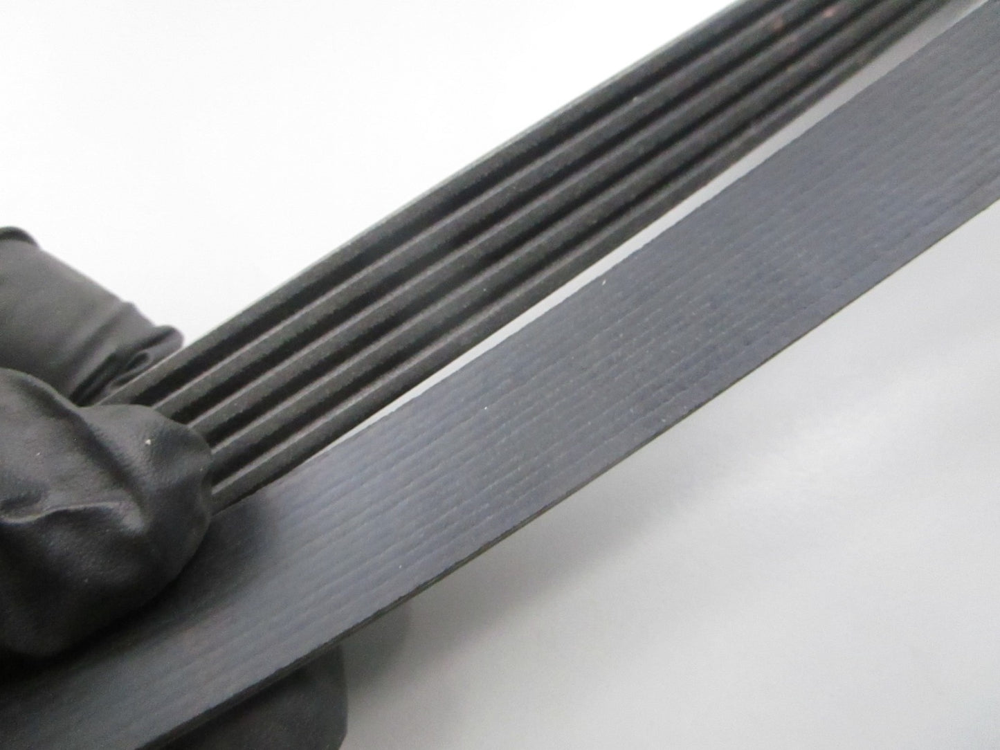 NEW K050355 Gates Micro-V AT Serpentine Belt 0810