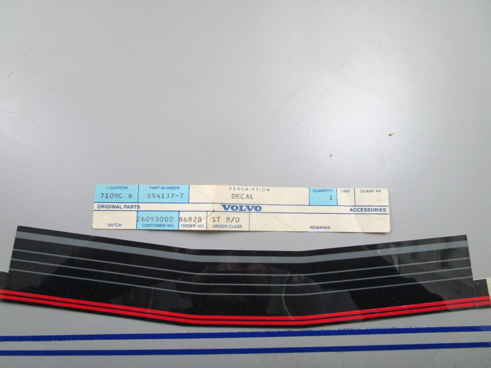 *NEW OEM* 0810 Volvo Penta Decal 854137