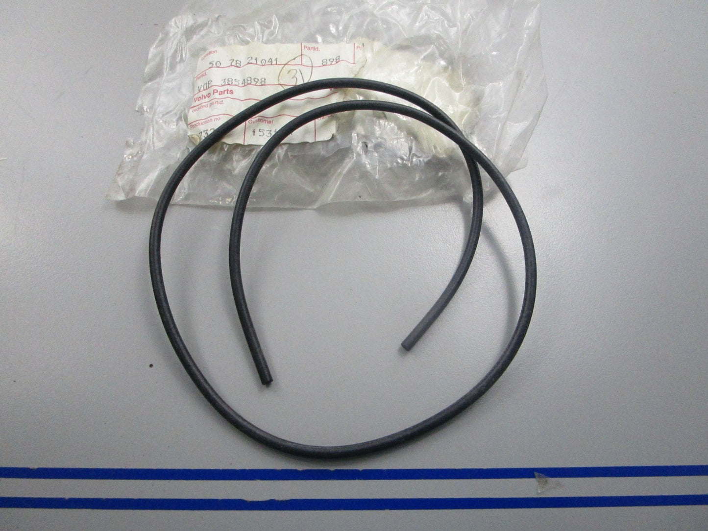 NEW OEM 3854898 Volvo Penta Seal 0810