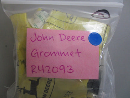 *NEW OEM* 0810 John Deere Grommet R42093