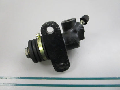 NEW OEM 0002950807 Mercedes-Benz Clutch Slave Cylinder 0810