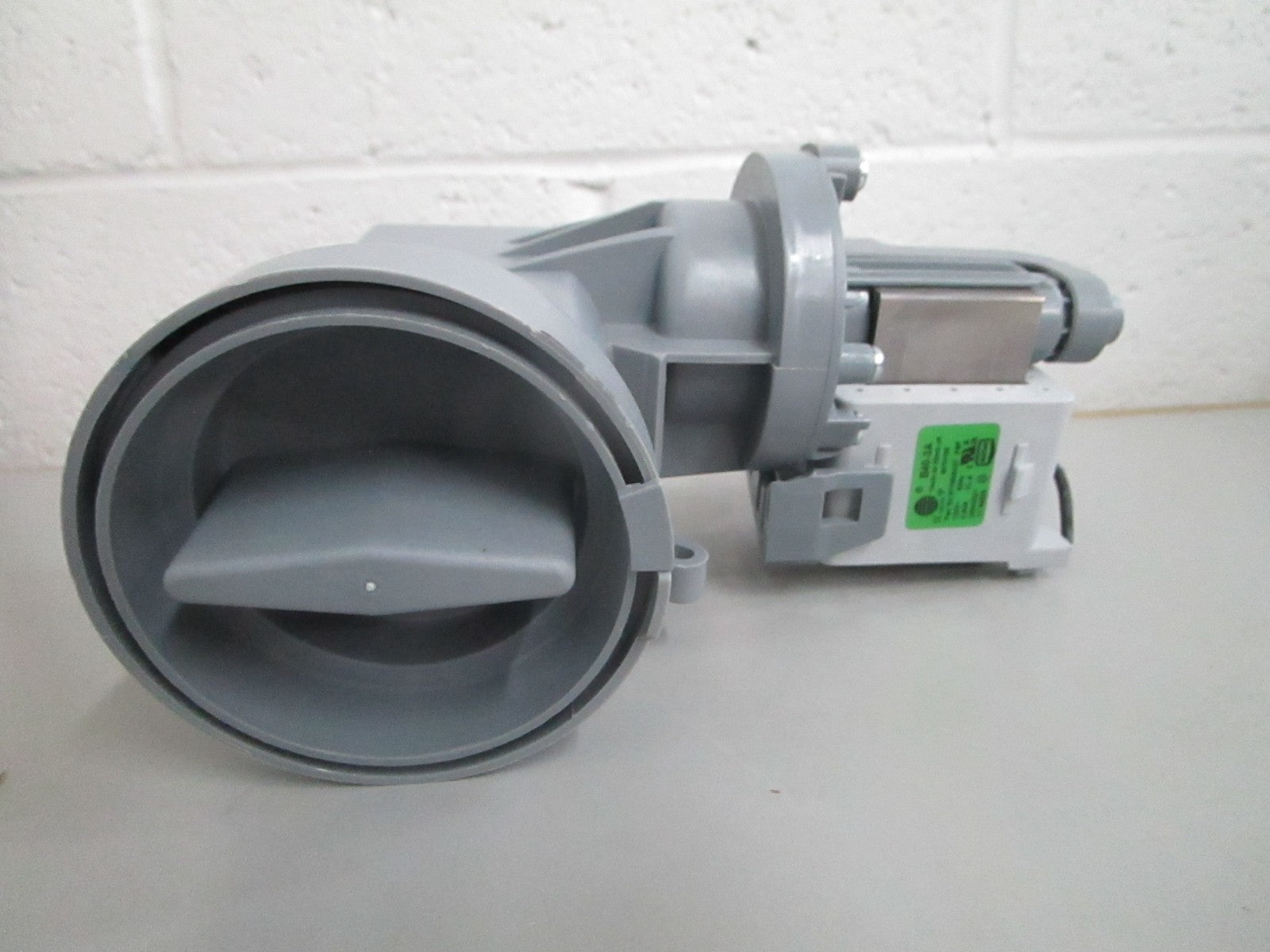 *NEW OEM* 0820 Whirlpool Water Pump W10605427 WPW10605427