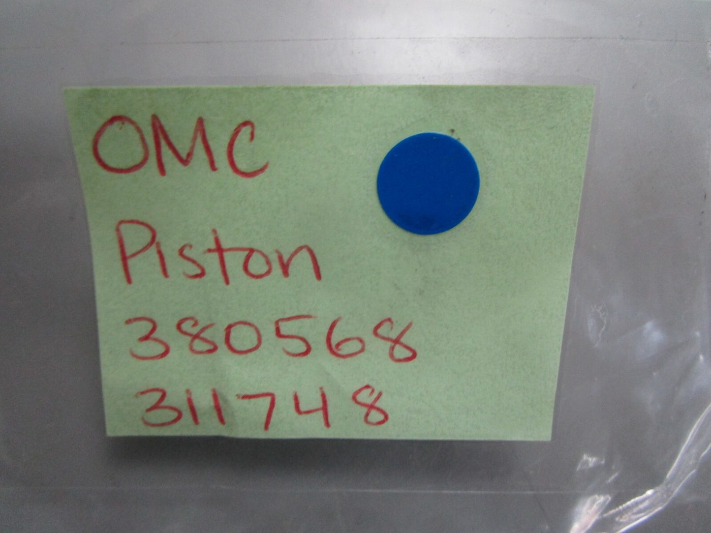 *NEW OEM* 0820 OMC Johnson Evinrude Piston 380568 0380568 311748