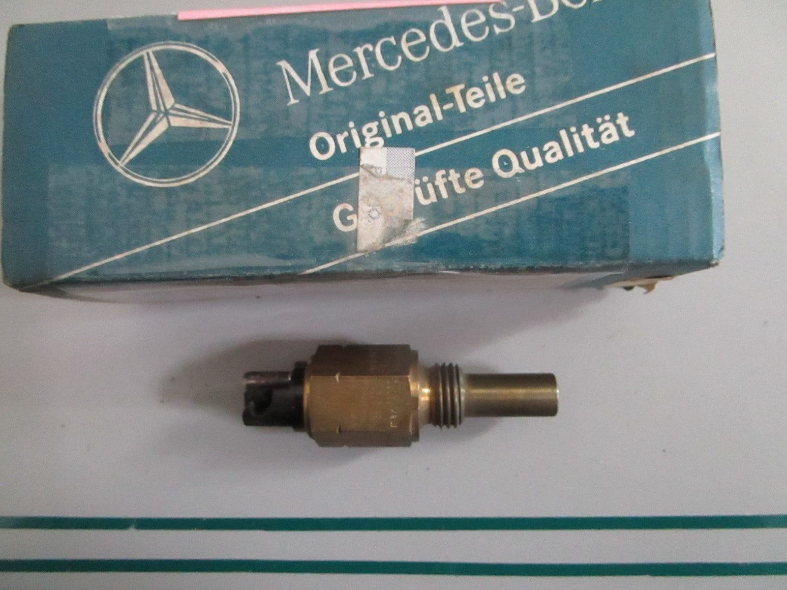 NEW OEM 0065451124 Mercedes-Benz Temperature Switch 0820