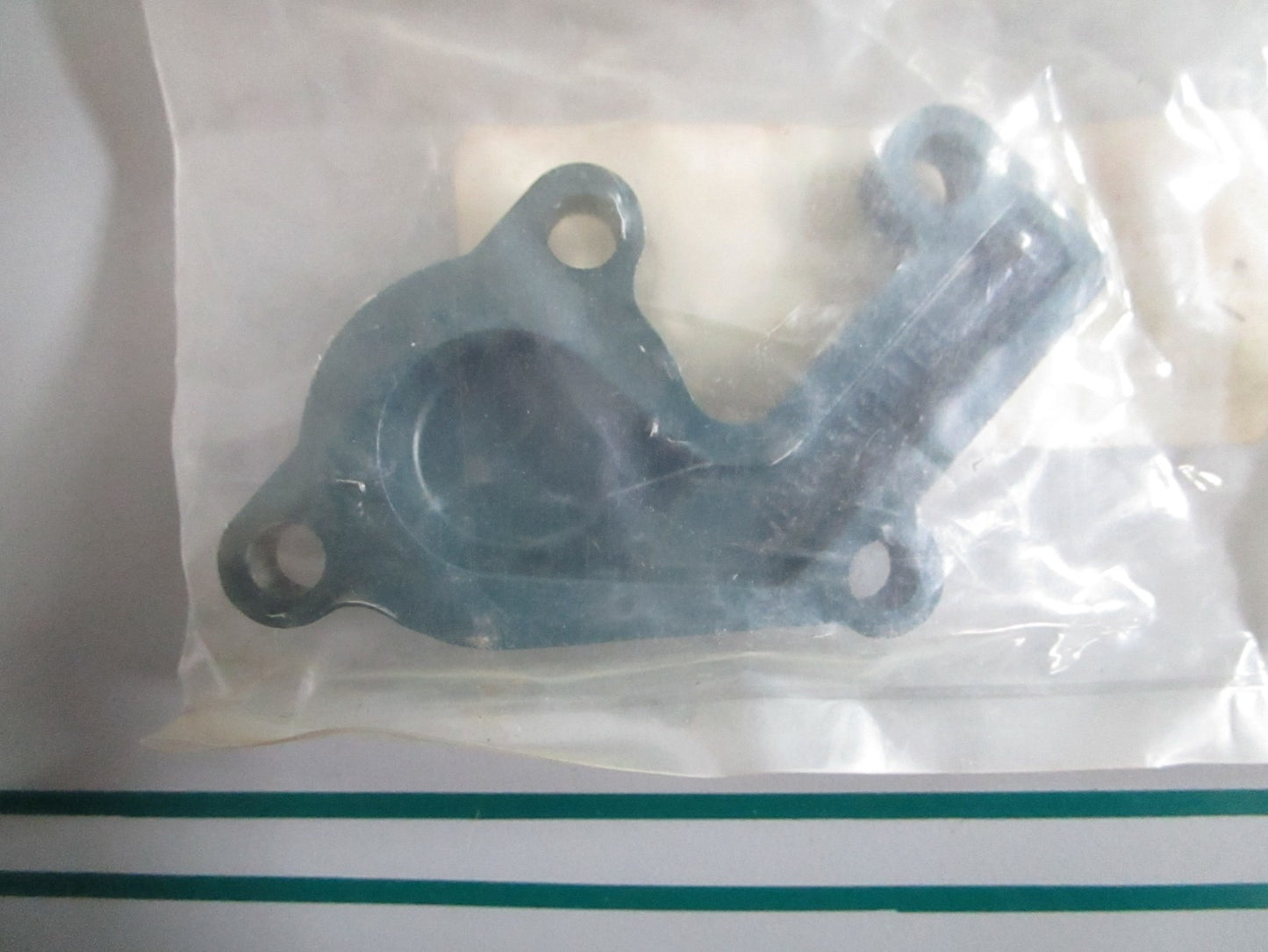 NEW OEM 682-12413-00-9M Yamaha Thermostat Cover 0820