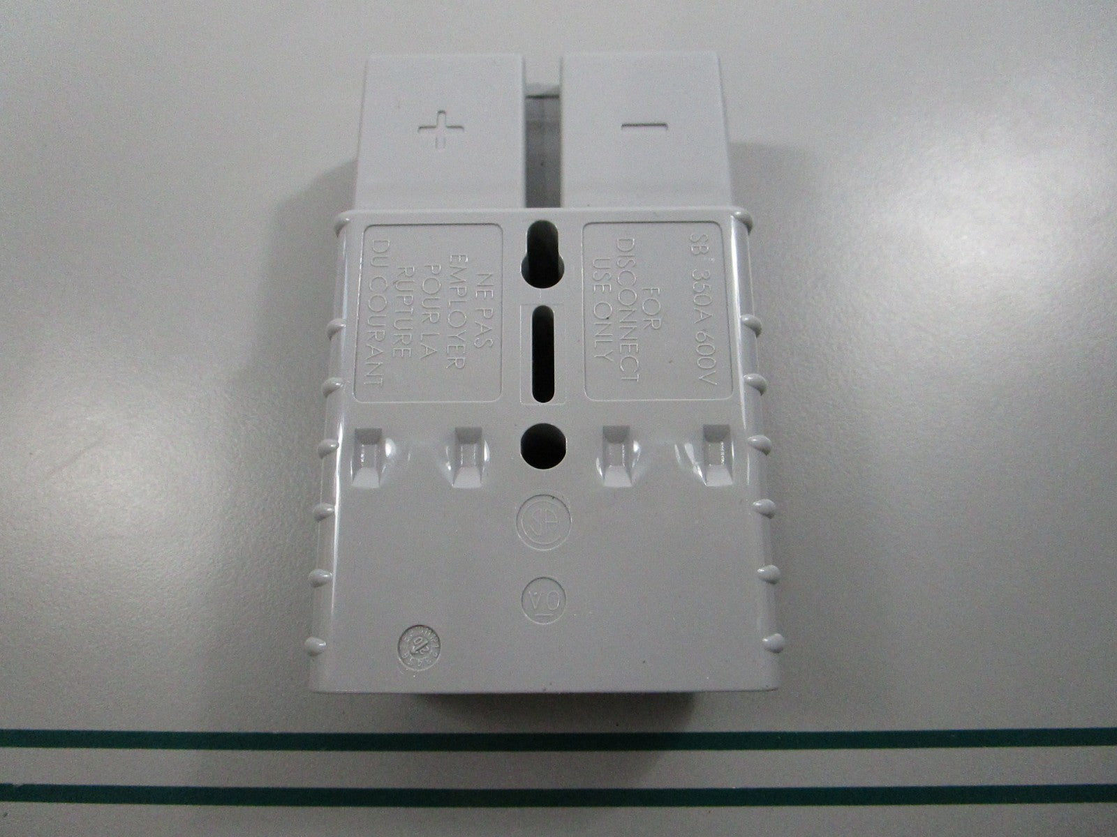 NEW OEM P906-BK Anderson Power SB 350A 600V Grey Connector Housing 0810