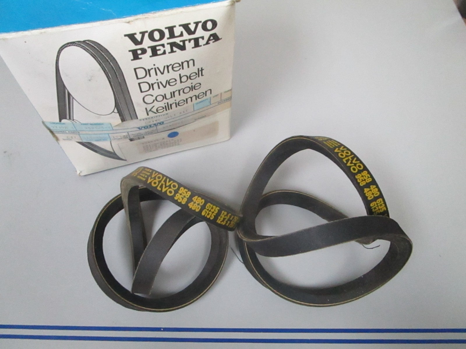 NEW OEM 958525 Volvo Penta Drive Belt Kit 0720