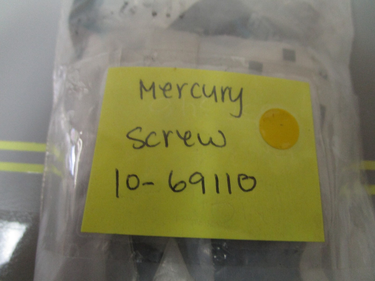 *NEW OEM* 0750 Mercury Quicksilver SCREW 10-69110
