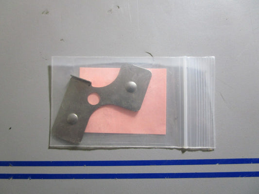 *NEW OEM* 0810 OMC Johnson Evinrude Retainer 334175 0334175