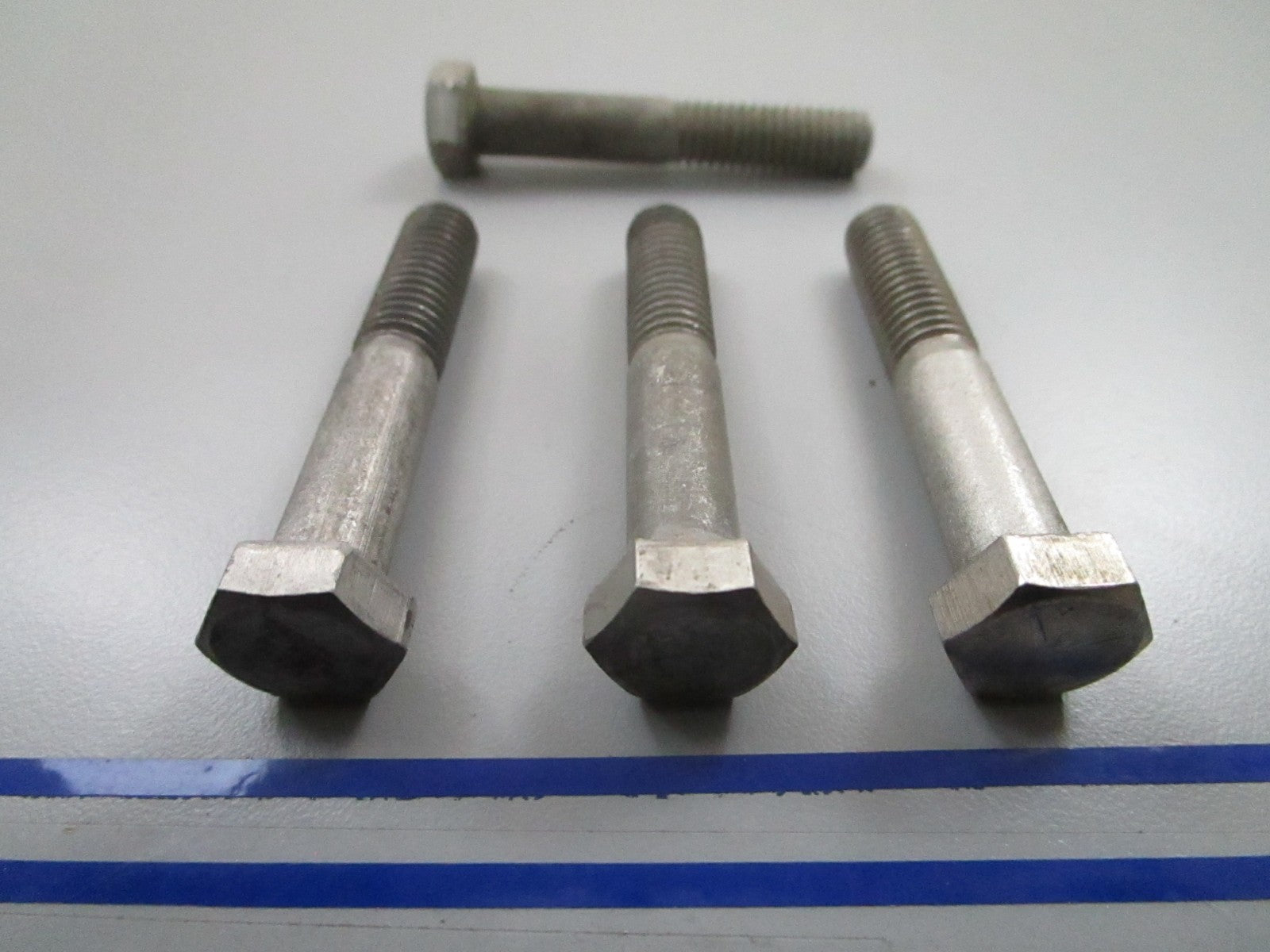 *NEW OEM* (LOT OF 4) 0810 OMC Johnson Evinrude Screw 317968 0317968