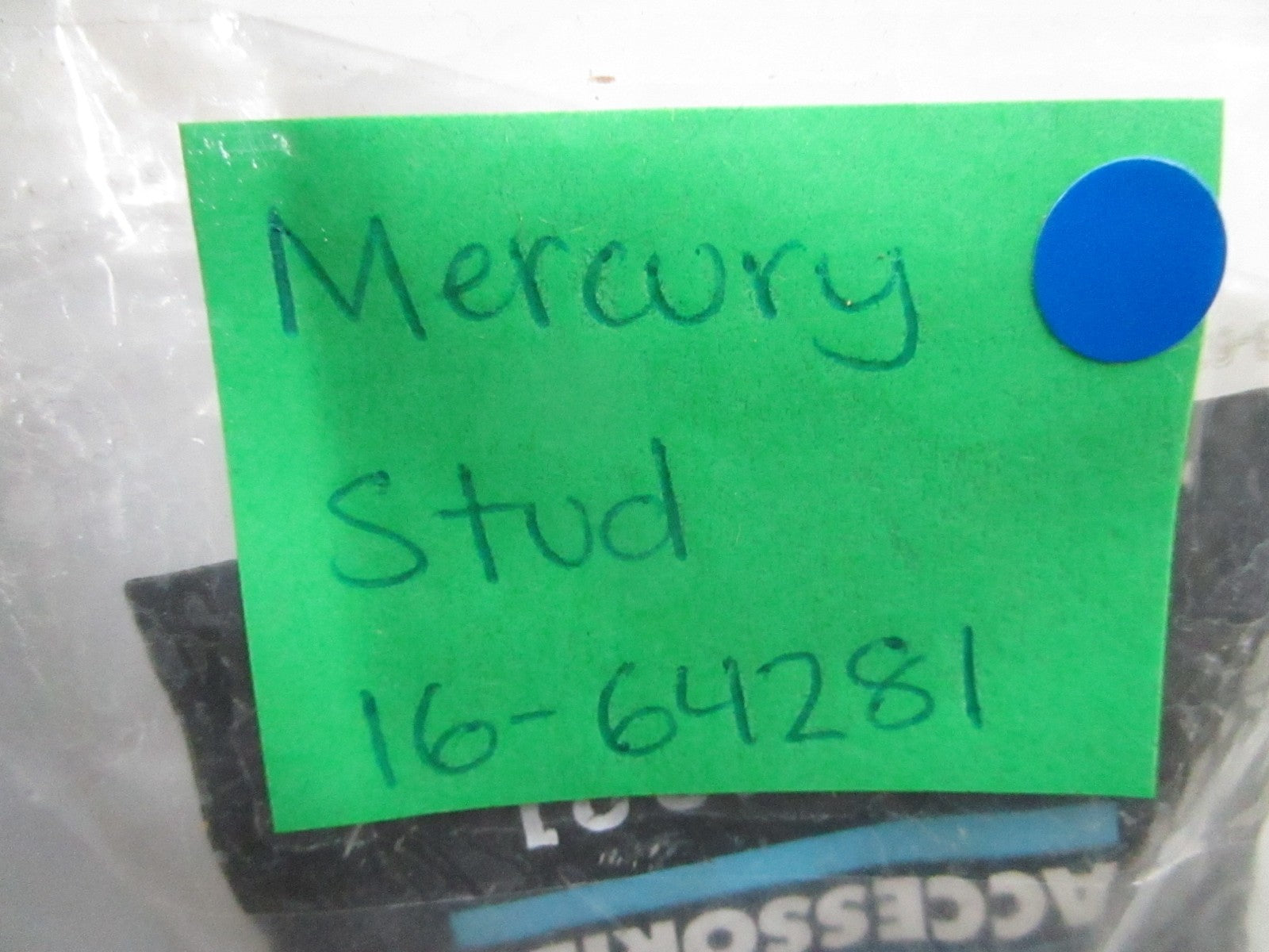 *NEW OEM* 0810 Mercury Quicksilver Stud 16-64281
