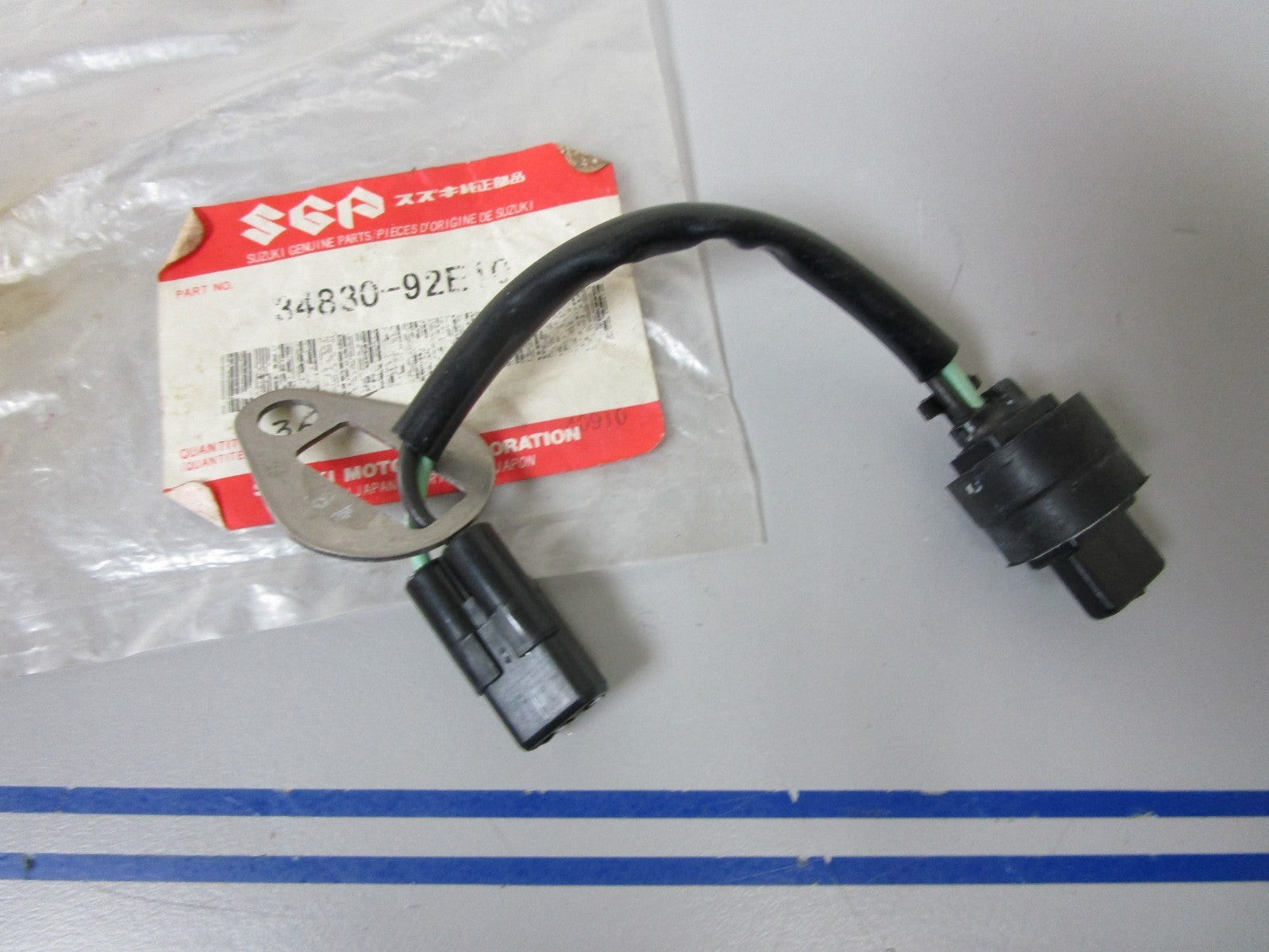 *NEW OEM* 0720 Suzuki Cylinder Temp Sensor 34830-92E10