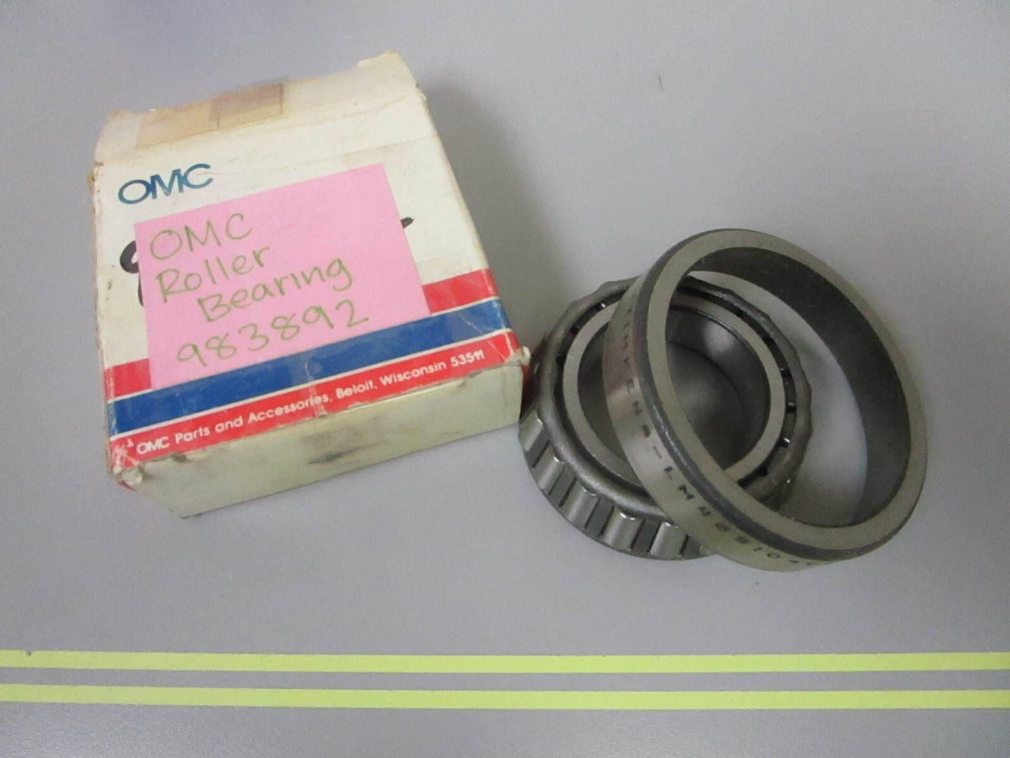*NEW OEM* 0810 OMC Johnson Evinrude Roller Bushing 983892 0983892