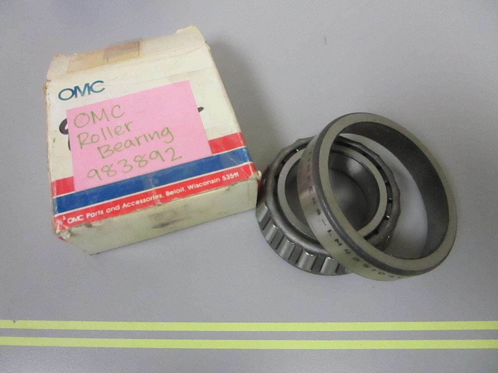 *NEW OEM* 0810 OMC Johnson Evinrude Roller Bushing 983892 0983892