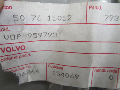 *NEW OEM* 0810 Volvo Penta Bolt 959793