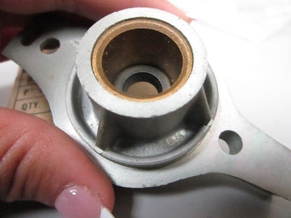 *NEW OEM* 0820 OMC Johnson Evinrude Pump Gear Housing 590465 0590465