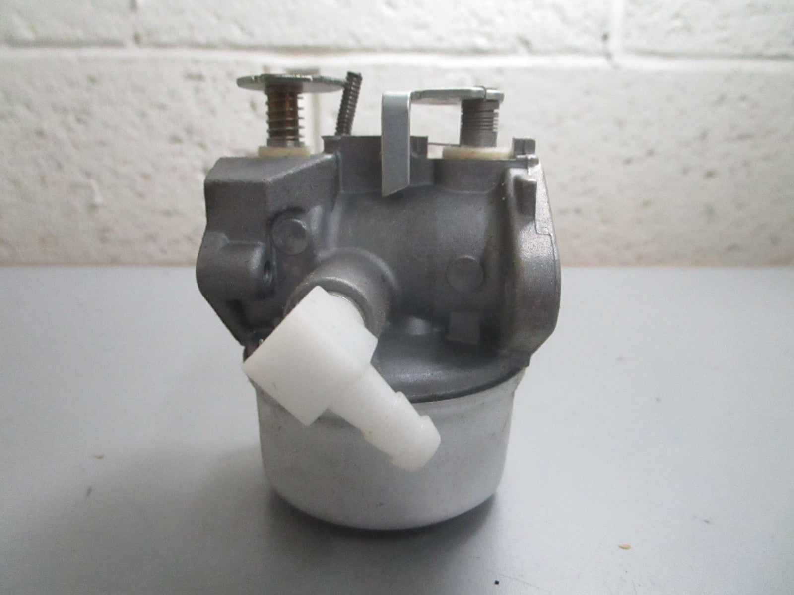 *NEW OEM* 0820 Tecumseh Carburetor Assy 640078A