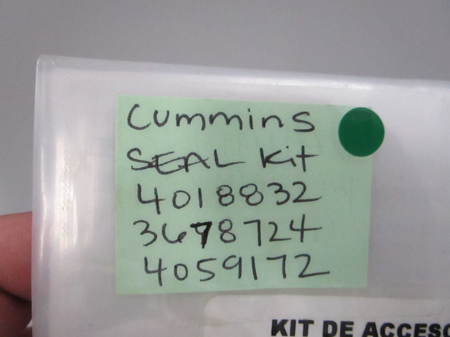 NEW OEM 3678724 4059172 Cummins Seal Kit 0810