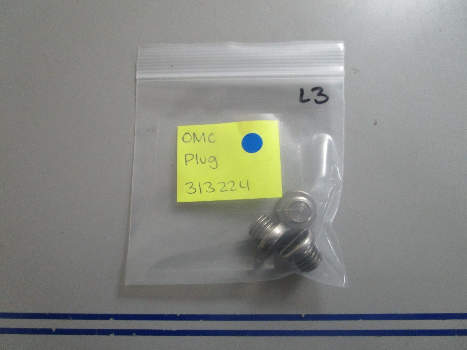 *NEW OEM* (LOT OF 3) 0810 OMC Johnson Evinrude Plug 313224 0313224