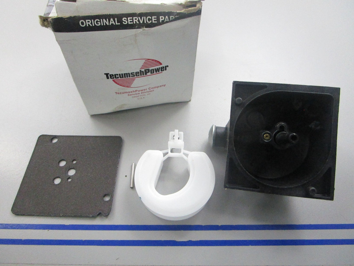 NEW OEM 730649 Tecumseh Float Bowl Kit 0810