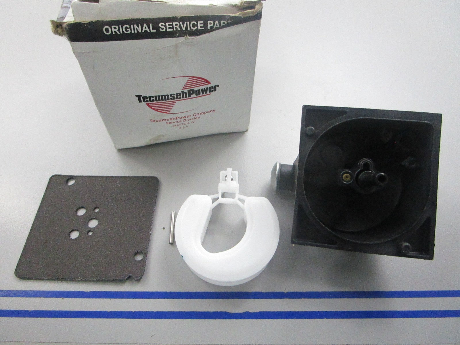 NEW OEM 730649 Tecumseh Float Bowl Kit 0810