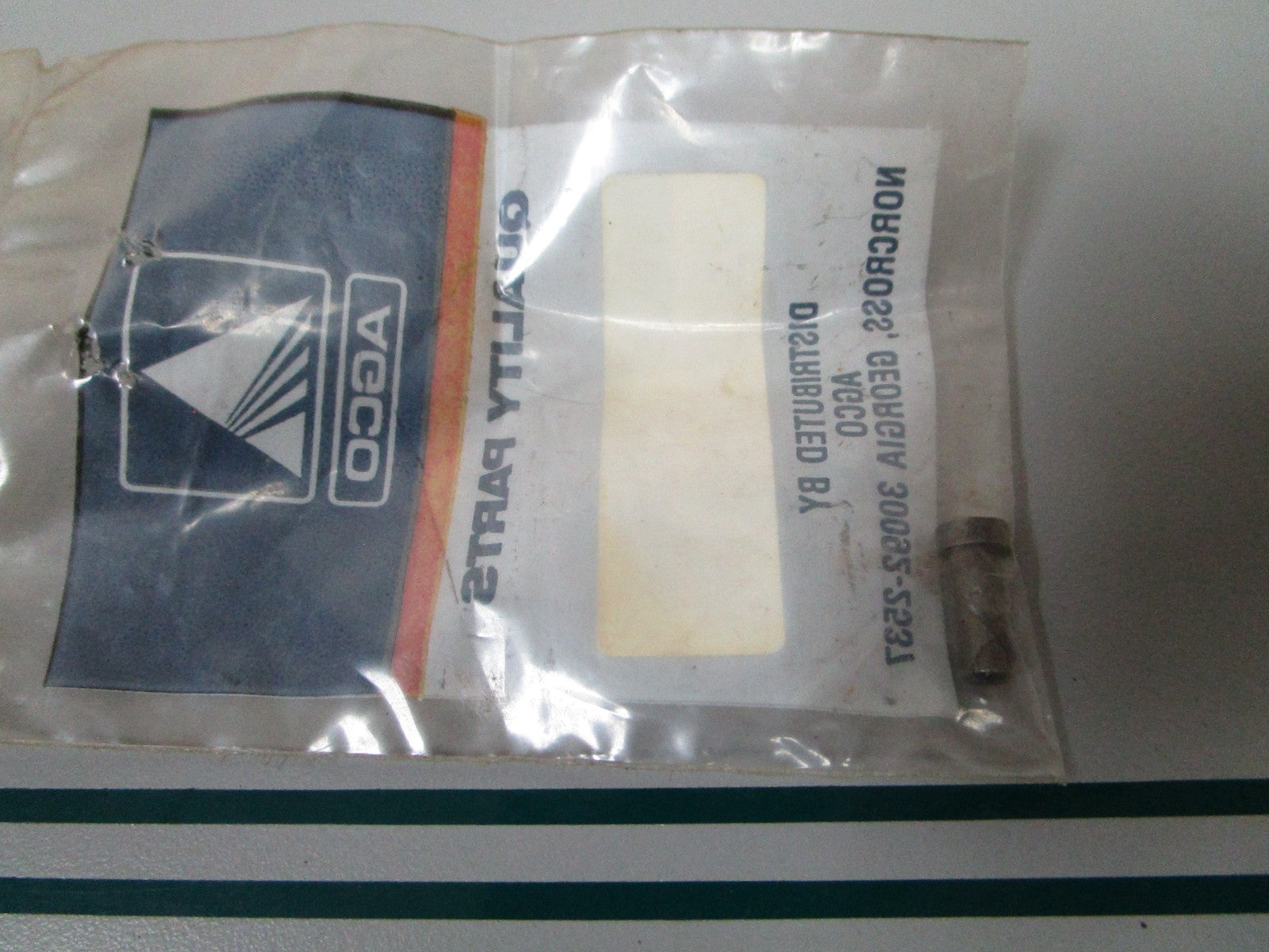 NEW OEM 165637A AGCO Guide 0810