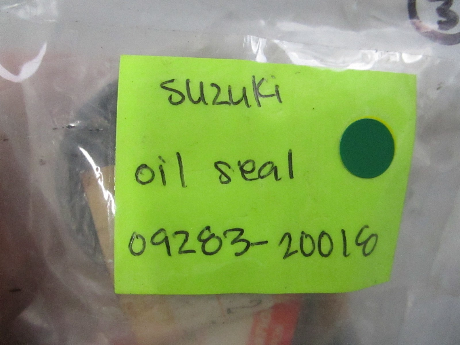 NEW OEM 09283-20018 Suzuki Oil Seal 0810