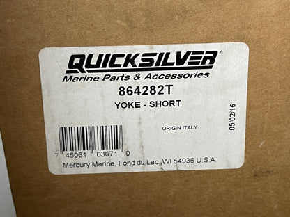 *NEW OEM* 0670 Mercury Quicksilver Short Yoke 864282T