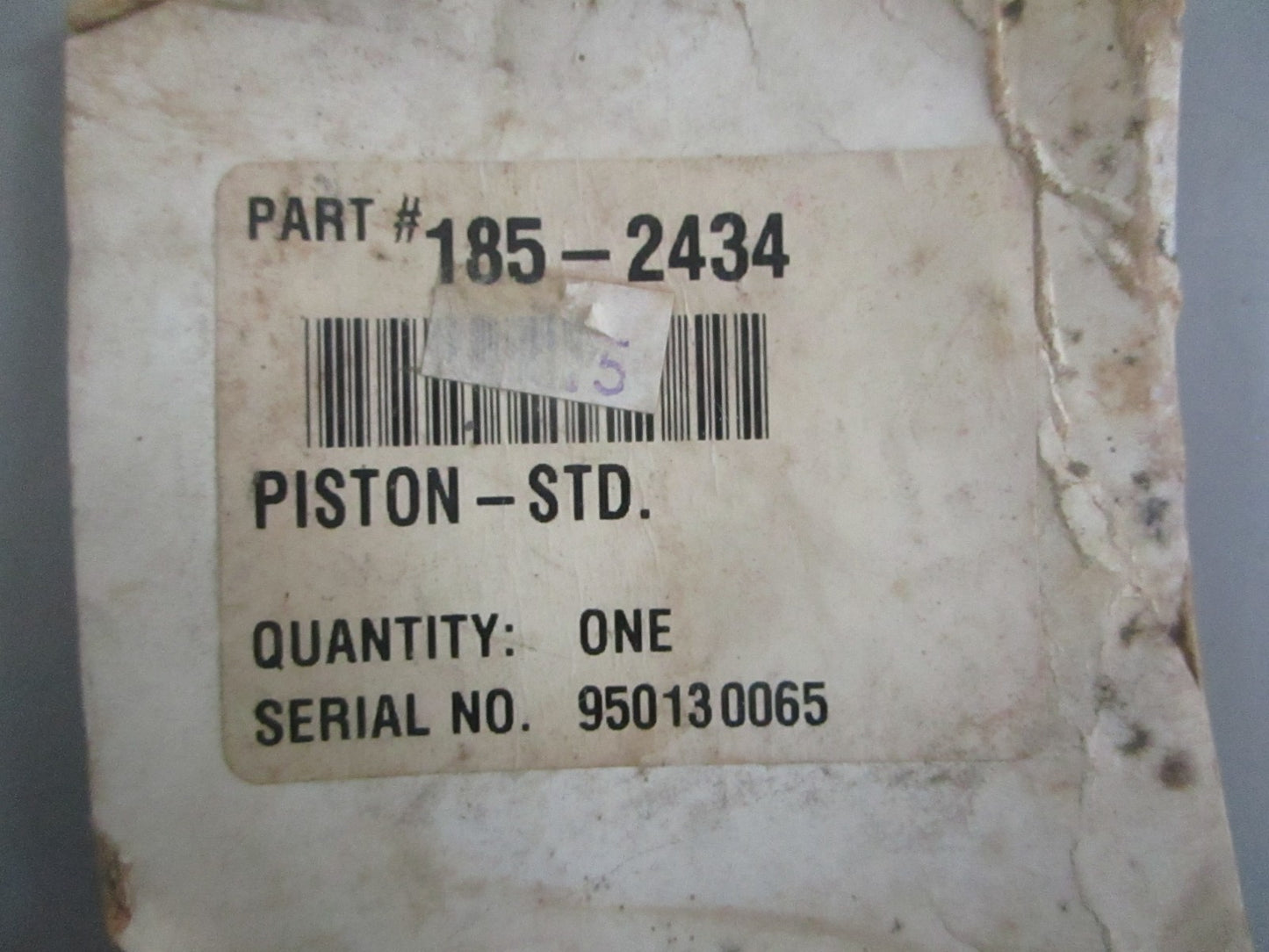 NEW OEM 185-2434 Onan Piston 0820