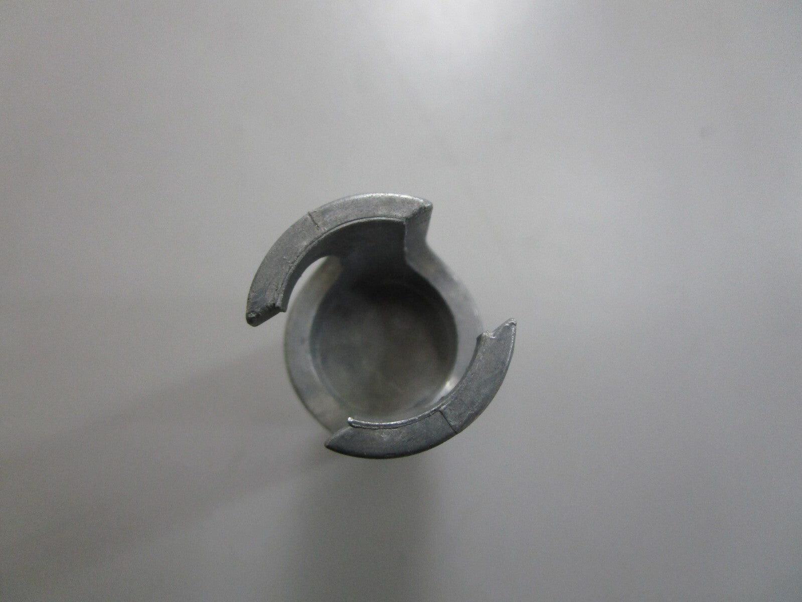*NEW OEM* 0820 OMC Johnson Evinrude Cable Anchor 126534 0126534