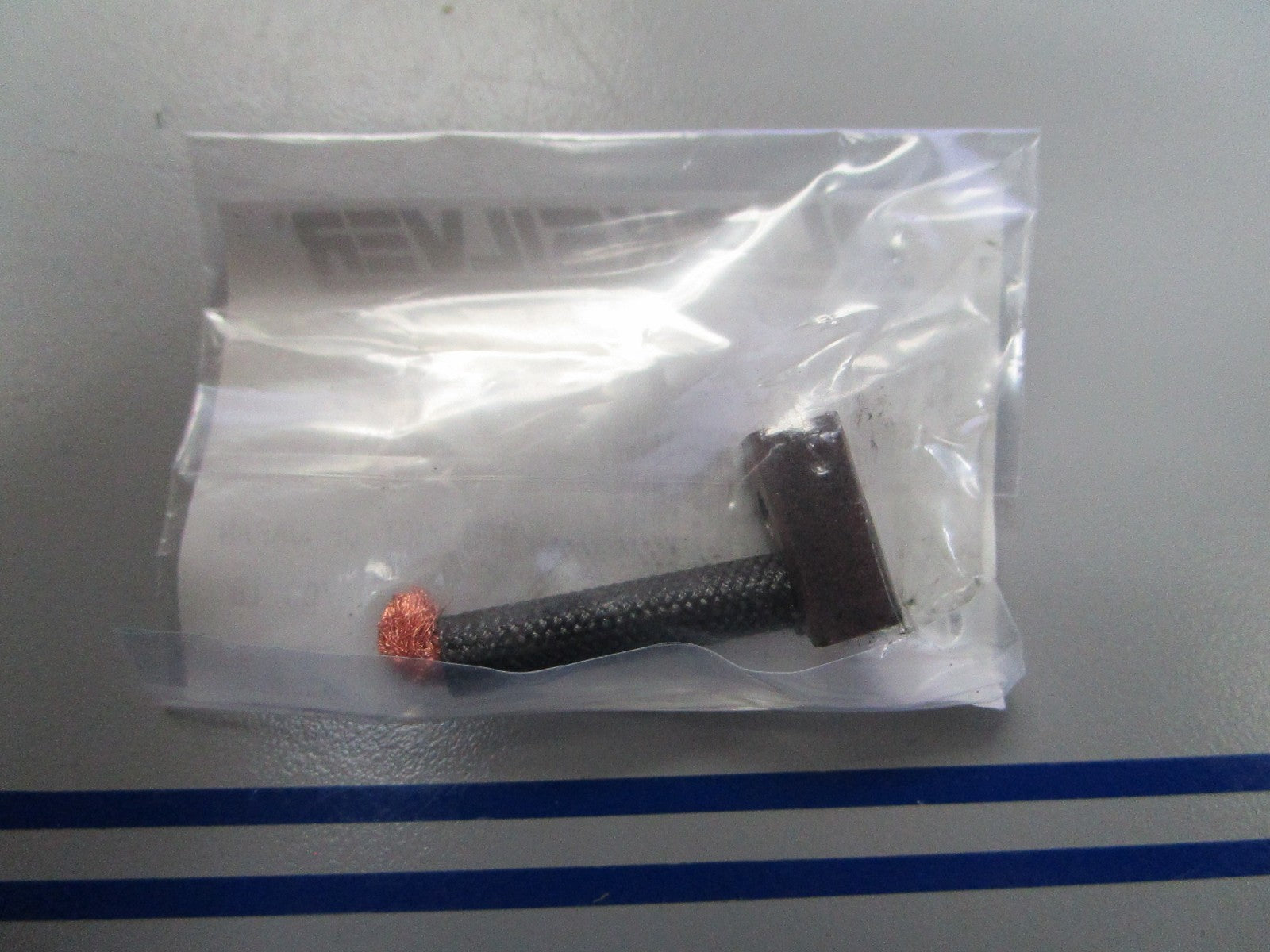 *NEW OEM* 0720 Mercury Quicksilver Positive Brush 853807