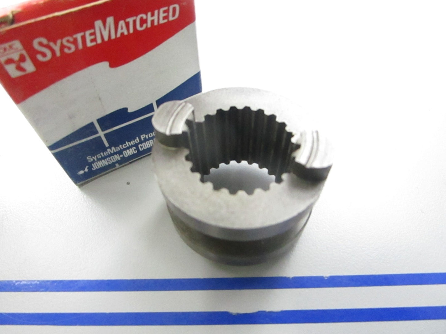 *NEW OEM* 0810 OMC Johnson Evinrude Clutch Dog 375783 0375783