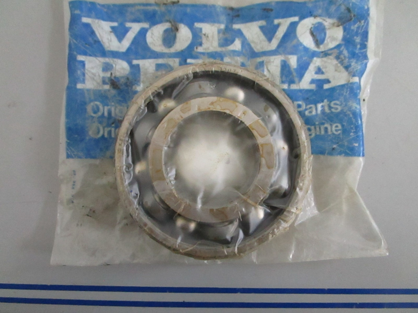 NEW OEM 181366 Volvo Penta Ball Bearing 0820