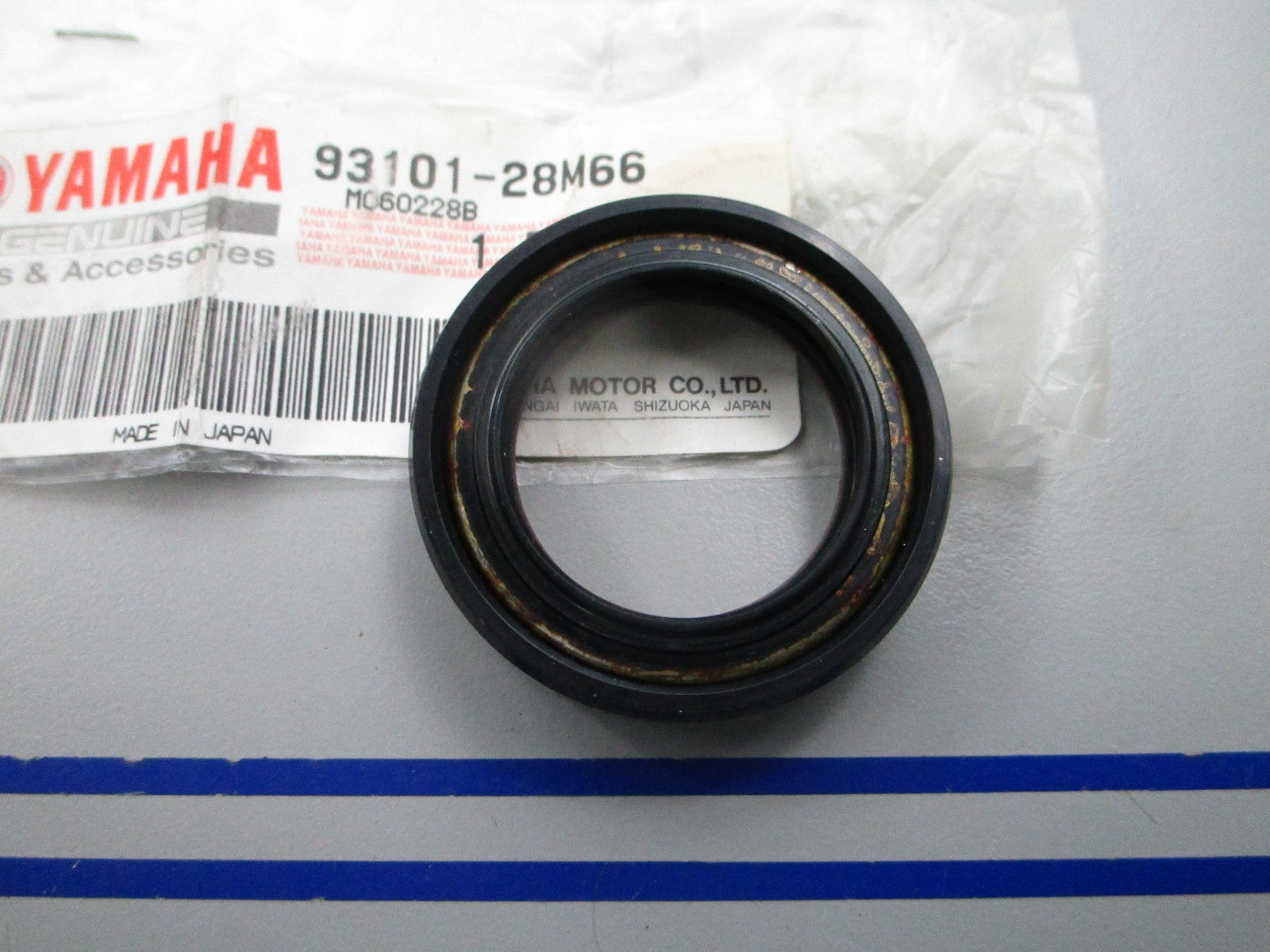 NEW OEM 93101-28M66-00 Yamaha Oil Seal 0810