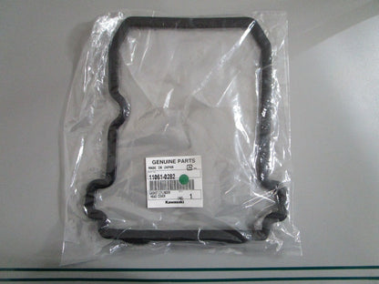 NEW OEM 11061-0282 Kawasaki Cylinder Head Cover Gasket 0820