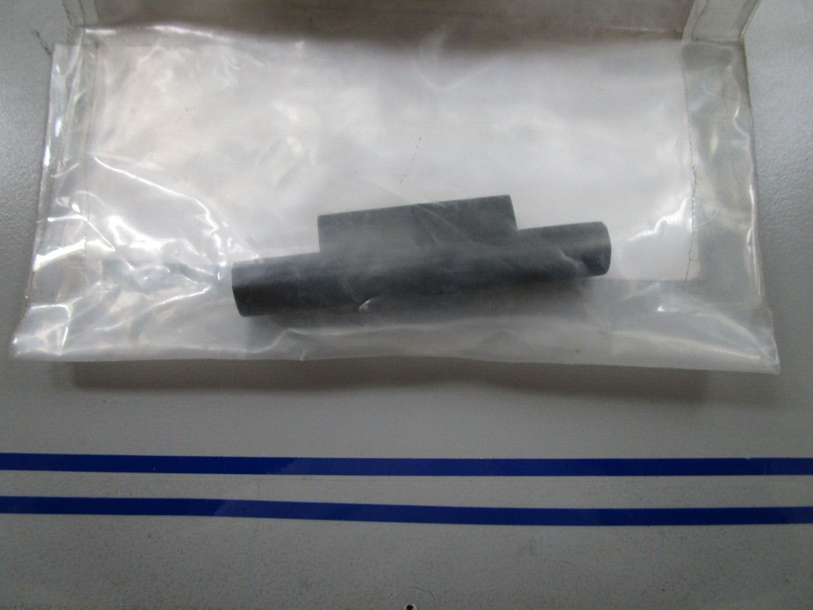 *NEW OEM* 0770 OMC Johnson Evinrude Seal & Pin 5007770 05007770