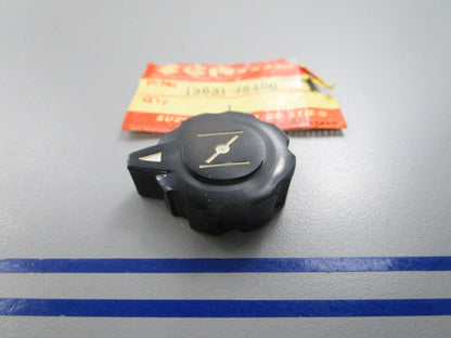NEW OEM 13631-98400 Suzuki Choke Lever Knob 0810