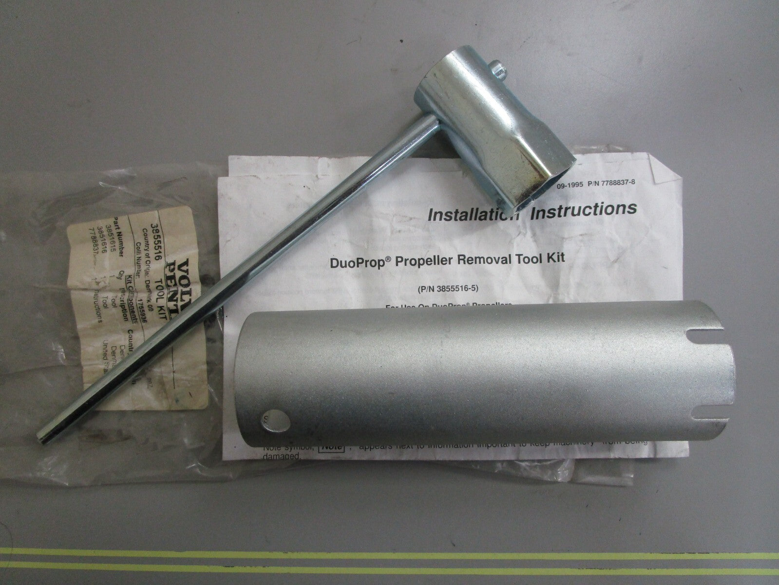 *NEW OEM* 0820 Volvo Penta Tool Kit 3855516